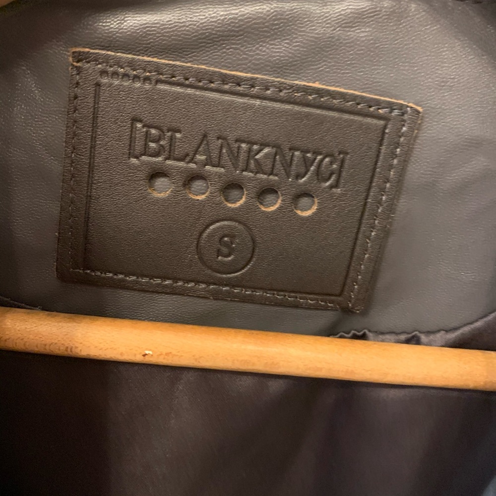 Women’s jacket - Picture 6 of 6
